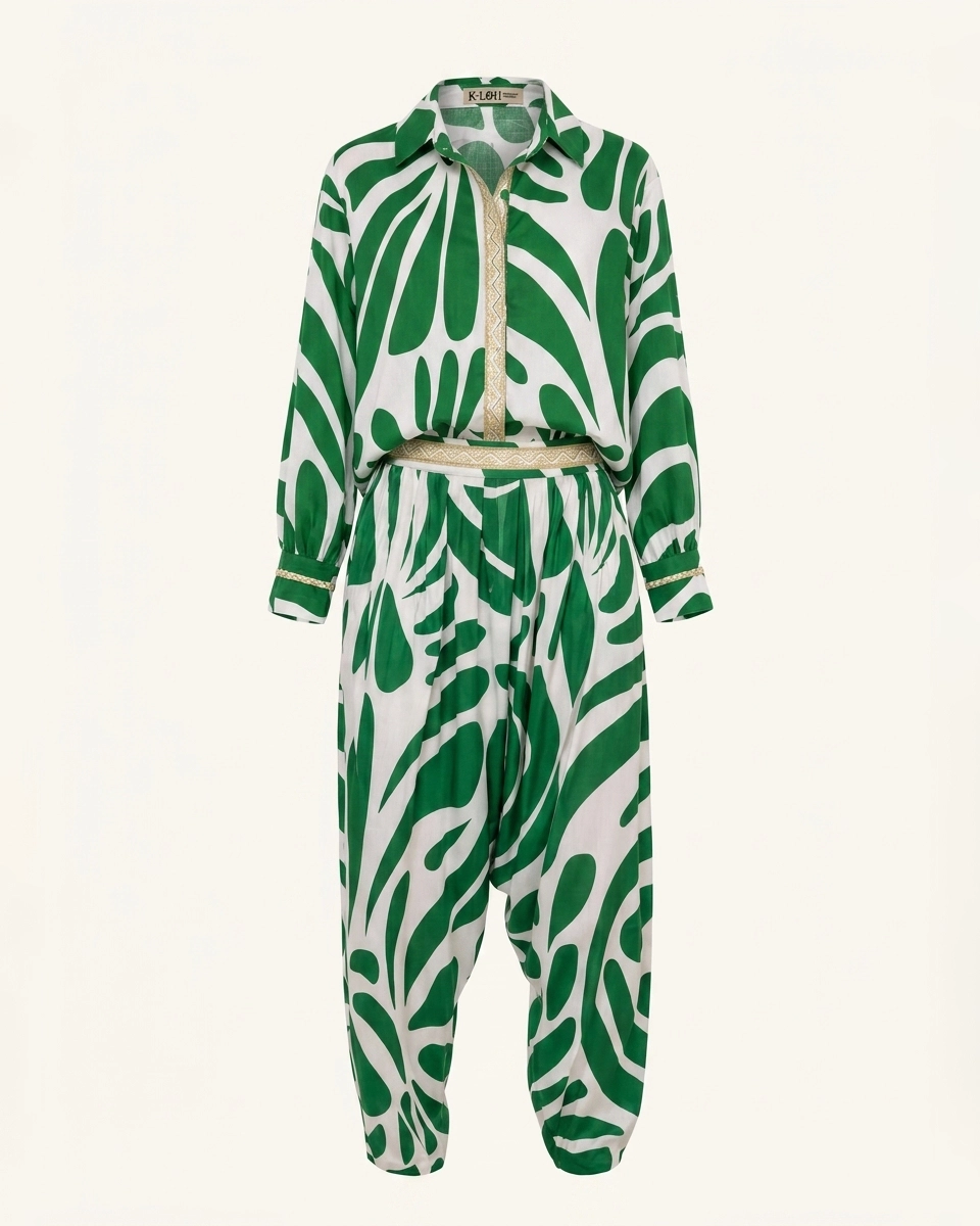 Saint-Tropez Zen Linen Set by Maison K-Loh, view 3