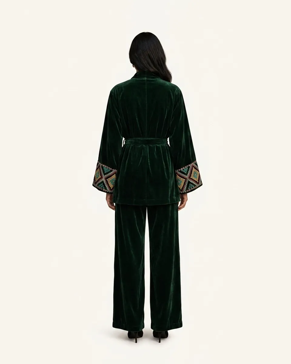 Velvet Throne Set by Maison K-Loh, view 2